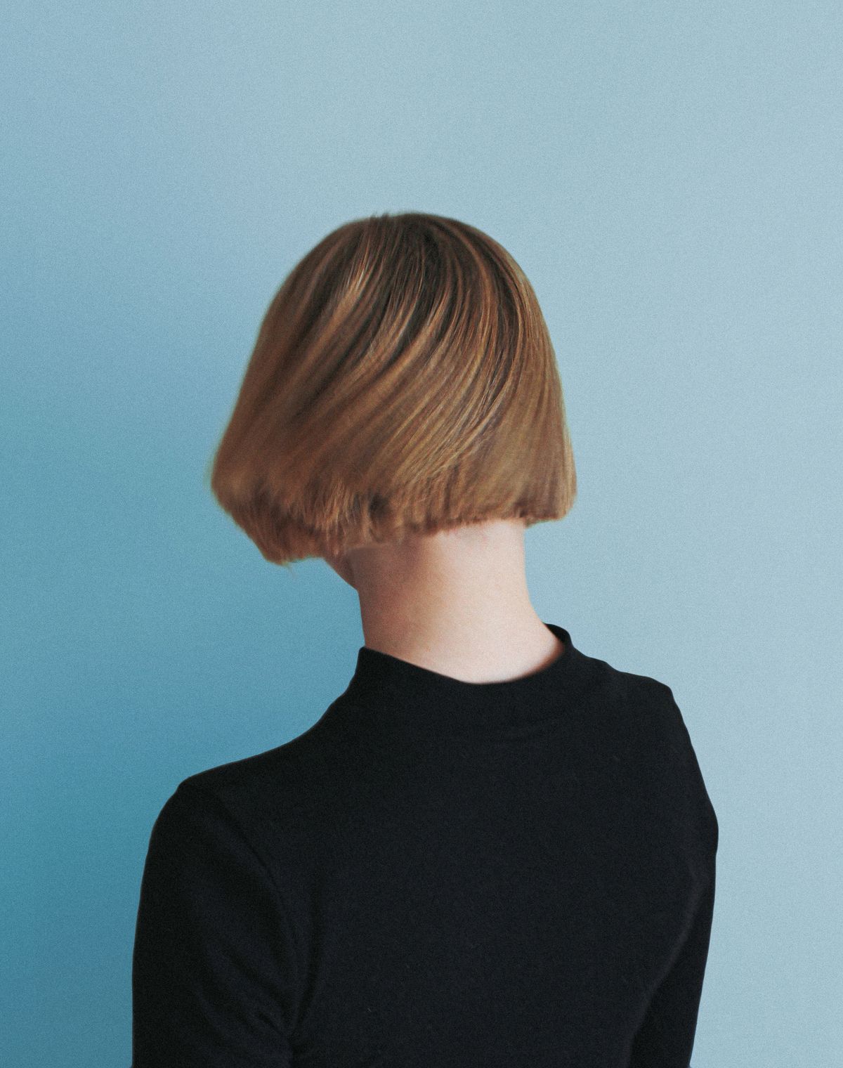 14 Sleek Straight Hairstyles for Women (2026 Guide) Blunt bob haircut for straight hair