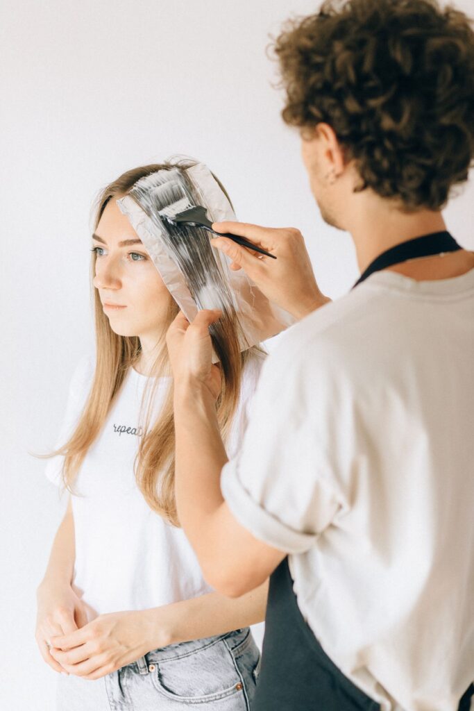 22 Stunning Balayage Hair Color Ideas for 2026 (With Skin Tone Guide) Professional balayage hair coloring at salon